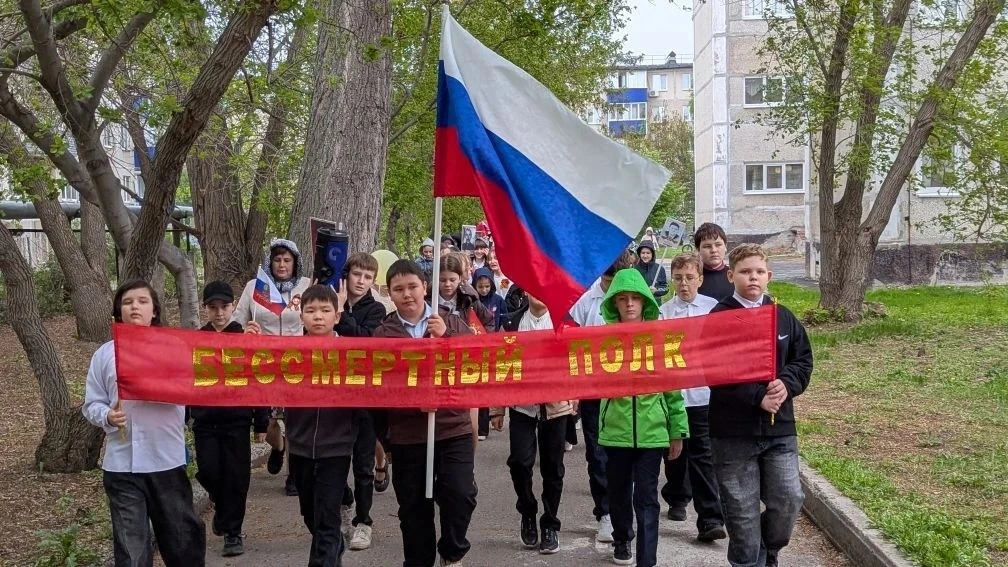 Шествие "Бессмертного полка" в гимназии 
 
В нашей гимназии состоялось поистине волнующее событие — 