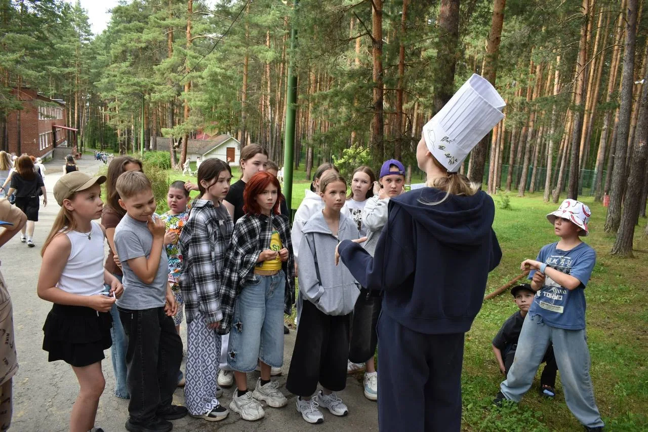 - #события@mayaklager

НАБОР В БРИГАДЫ РЕСТОРАНА «МАЯК» 👩‍🍳

Лето начинается с Игры по станциям ал