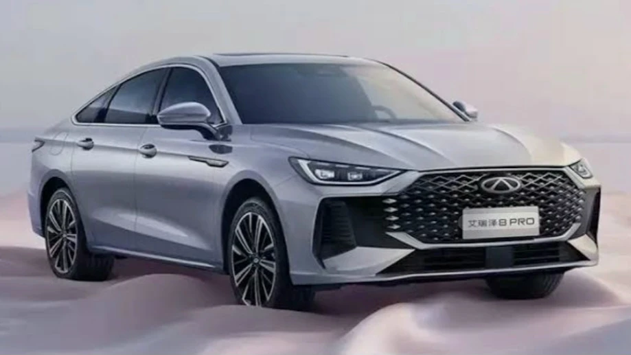 🚗🔥 Chery Arrizo 8 превращается в Tenet A8 — и переезжает в Петербург. Китайцы снова меняют игру  На 