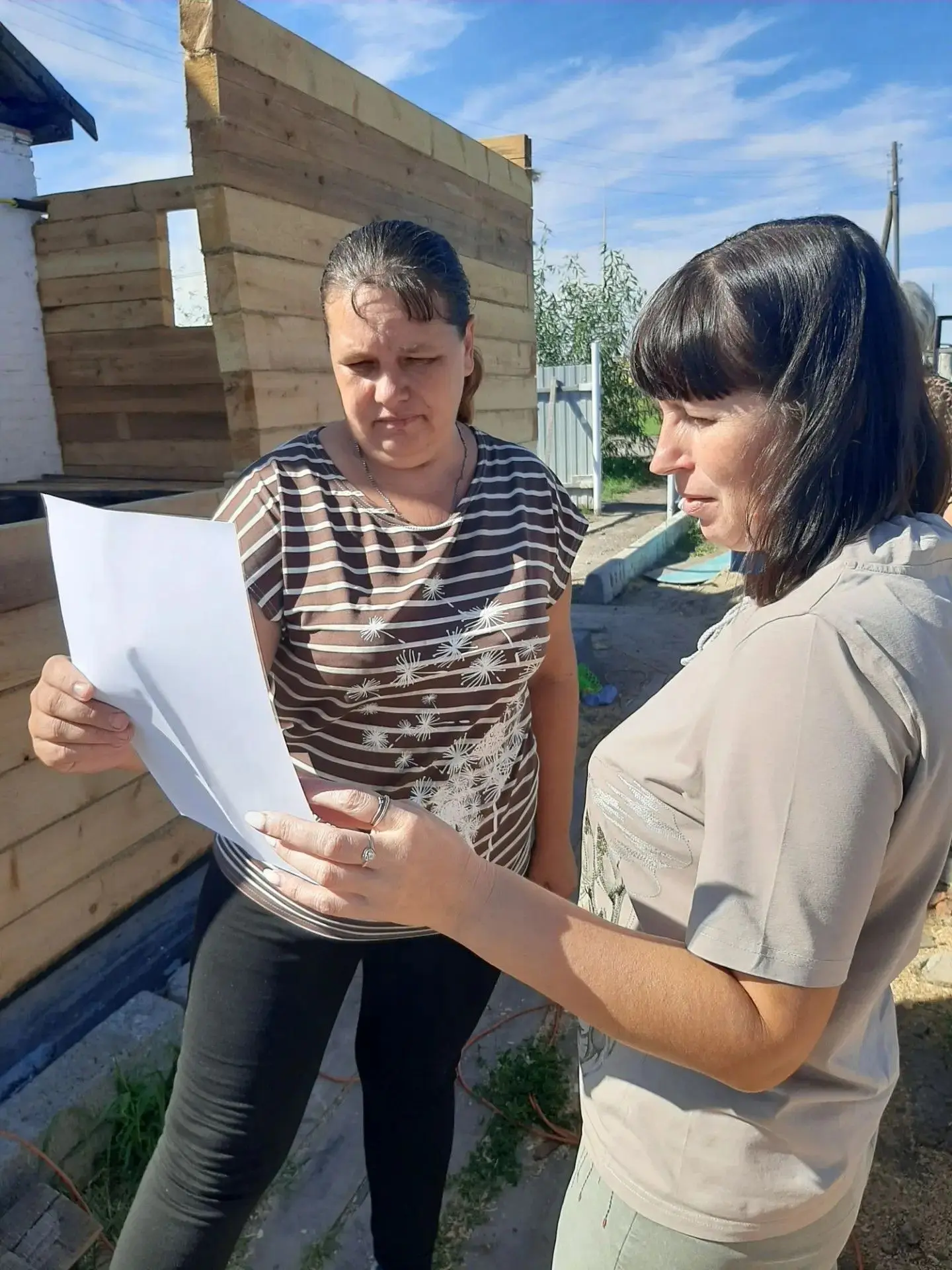 Специалисты службы социального сопровождения и социального патронажа отделения «Семейны...