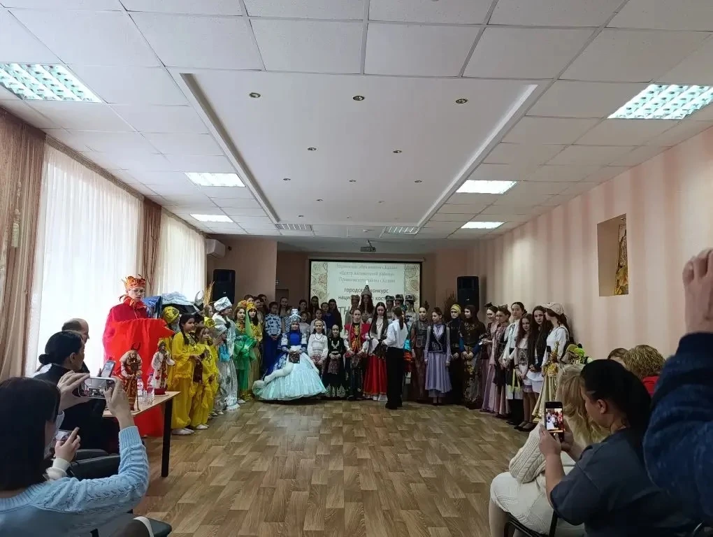 В Центре внешкольной работы Приволжского района состоялось торжественное и красочное от...