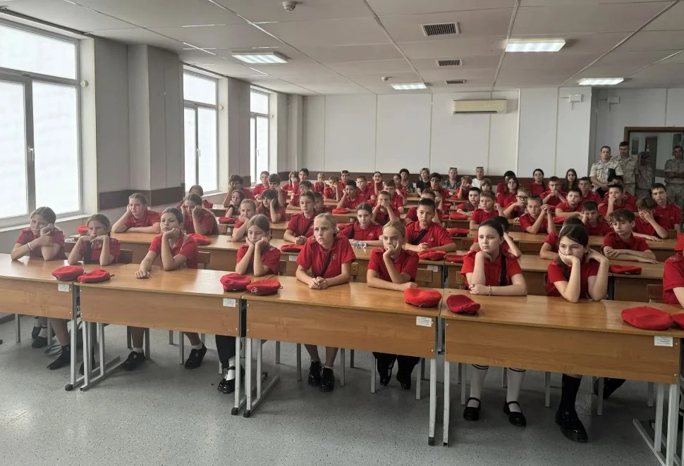 🎙️ 4 сентября в рамках внеурочной профориентационной деятельности и в целях патриотиче...