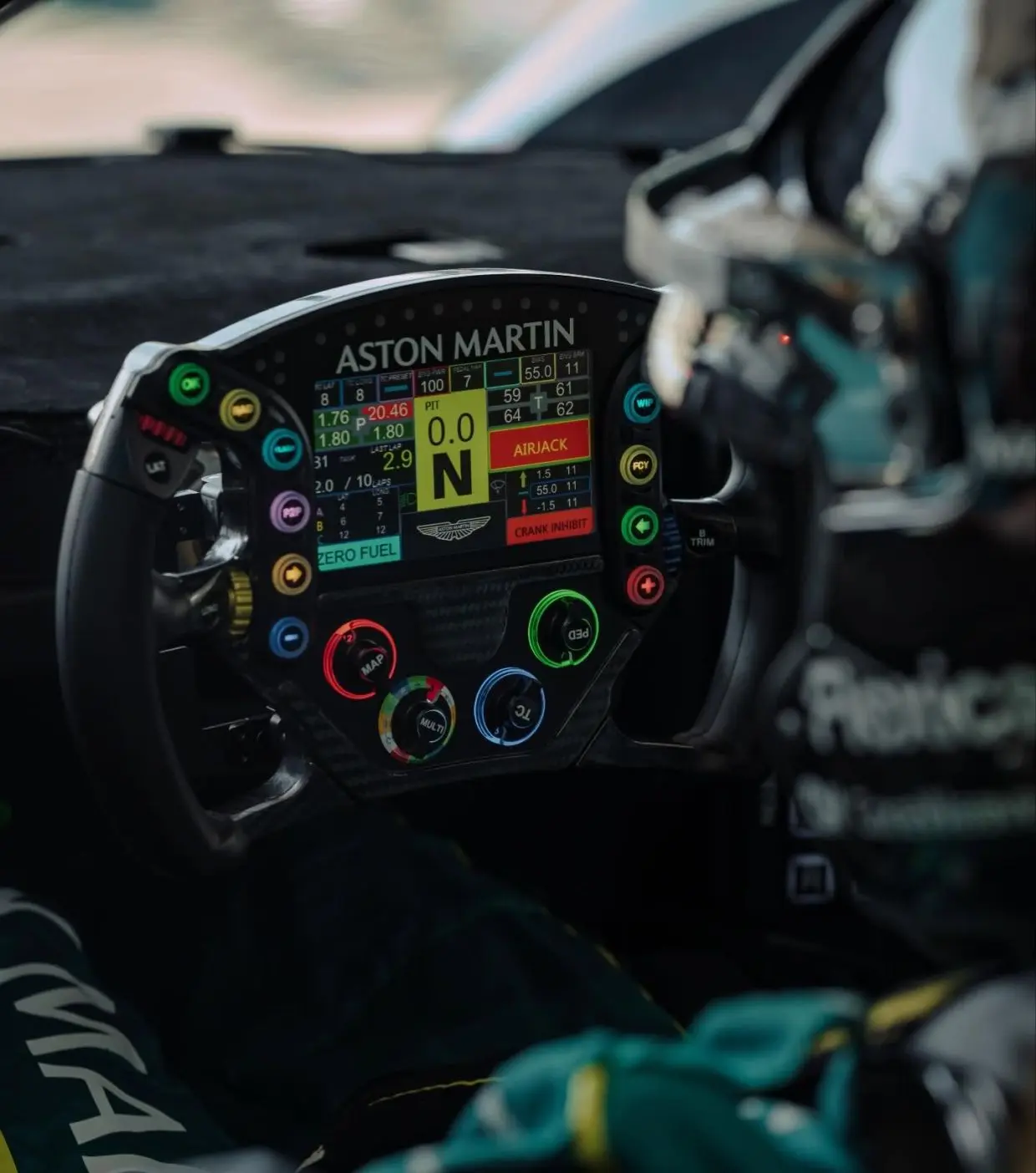 ФОРМУЛА-1 | ФЕРНАНДО АЛОНСО ПРОТЕСТИРОВАЛ ГИПЕРКАР ASTON MARTIN VALKYRIE LM  Двукратный чемпион мира