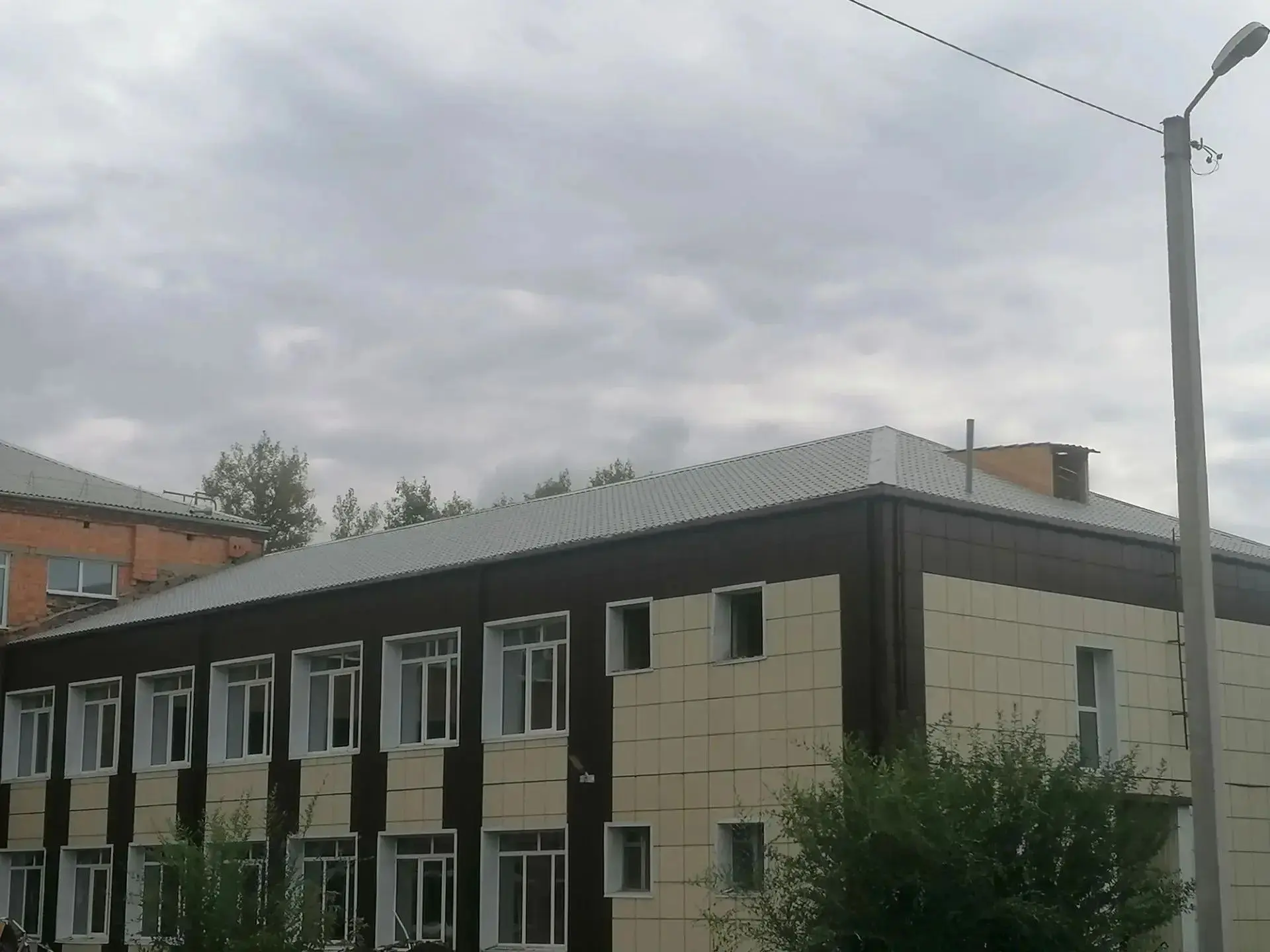 Во втором корпусе Усть-Абаканской школы продолжается капитальный ремонт! Подрядчик взял...