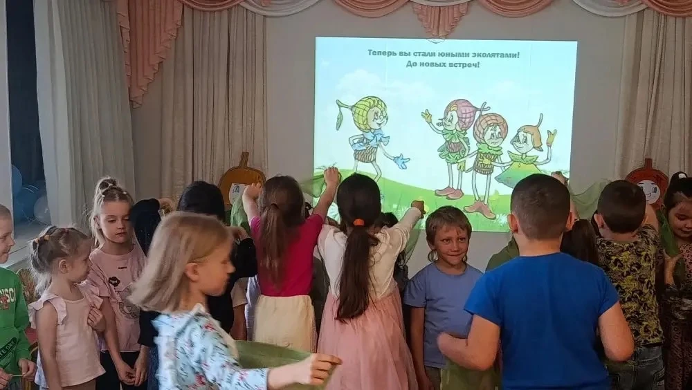 В нашем саду пополнение в рядах защитников природы! 🌍  В группах №18 и №19 прошел «Всероссийский ден