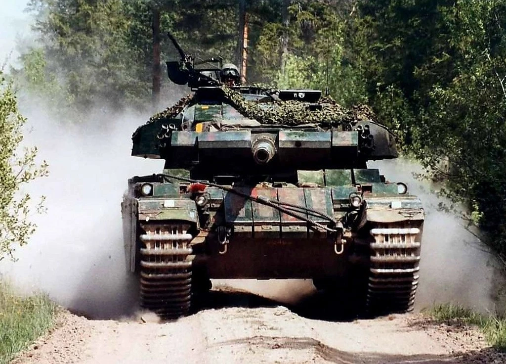 Английский танк Centurion имел крайне необычную судьбу. Первоначально предполагалось, ч...