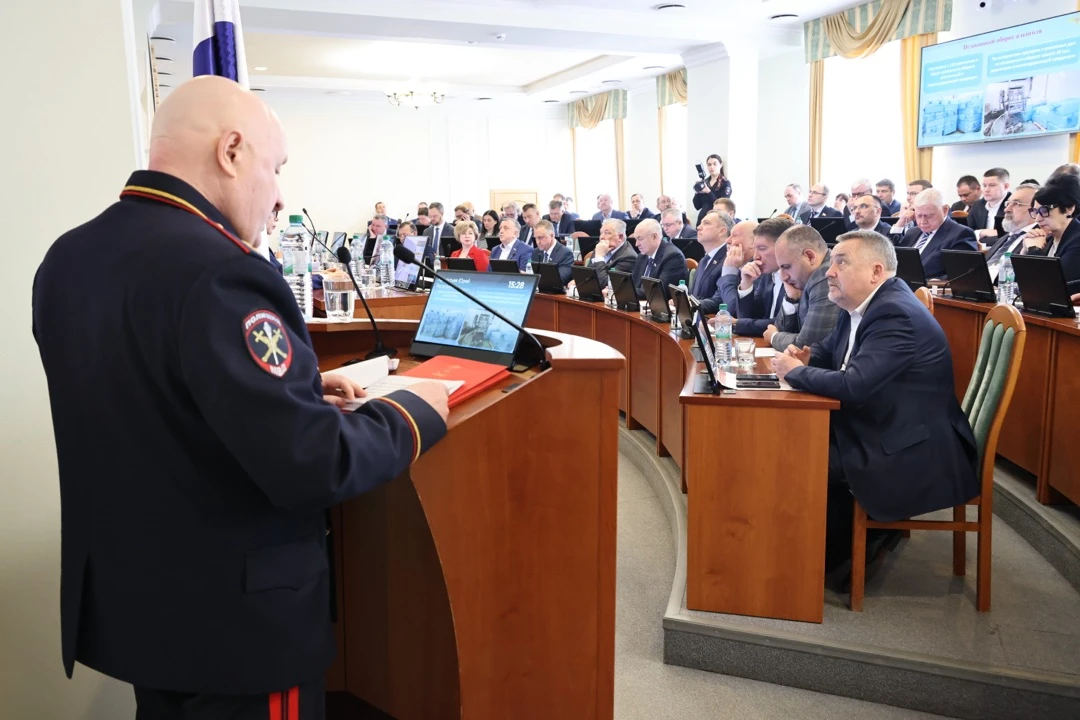 В день 32-летия Законодательного Собрания Нижегородской области провели очередное заседание. Все реш