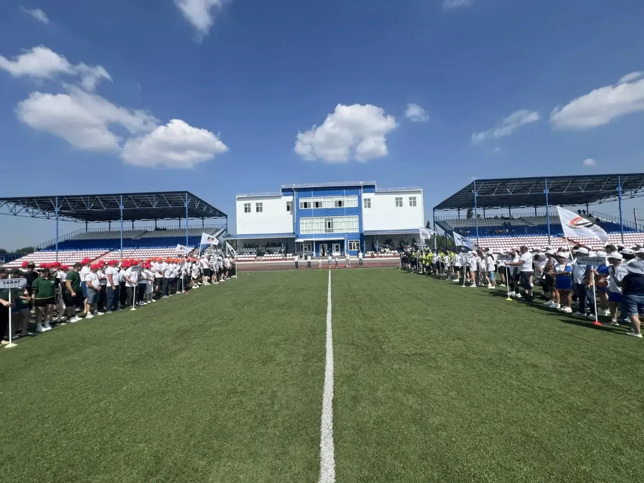 🏆 В Омской области стартовала первая Спартакиада дорожников!

31 июля и 1 августа в городе Калачинс