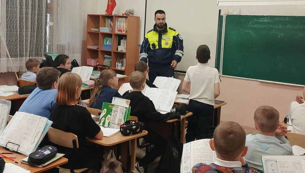Безопасность на дорогах — в приоритете: встреча с инспектором ГИБДД
