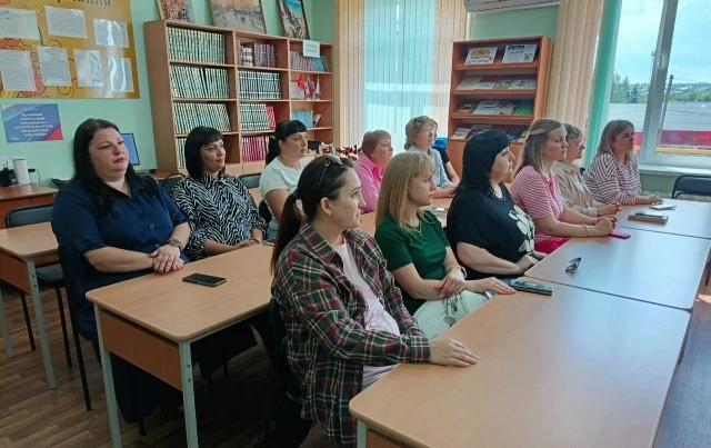🧩#НАША_ПРОФЕССИЯ
Сотрудники Управления социальной защиты населения и Комплексного центра социальног