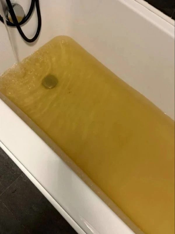 ​💧 На ржавую воду жалуются жители Заводского района