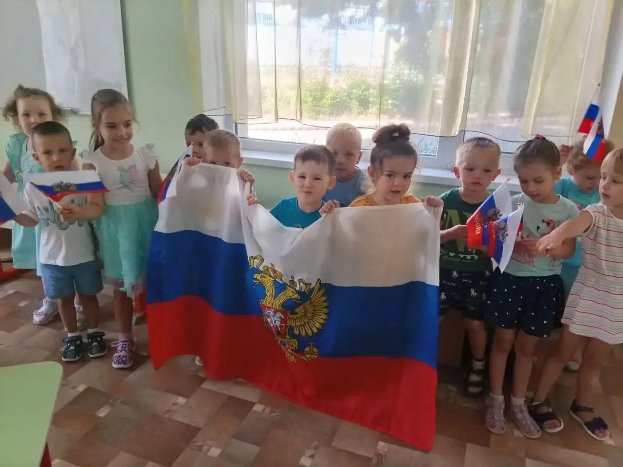 🇷🇺Белый – облако большое,