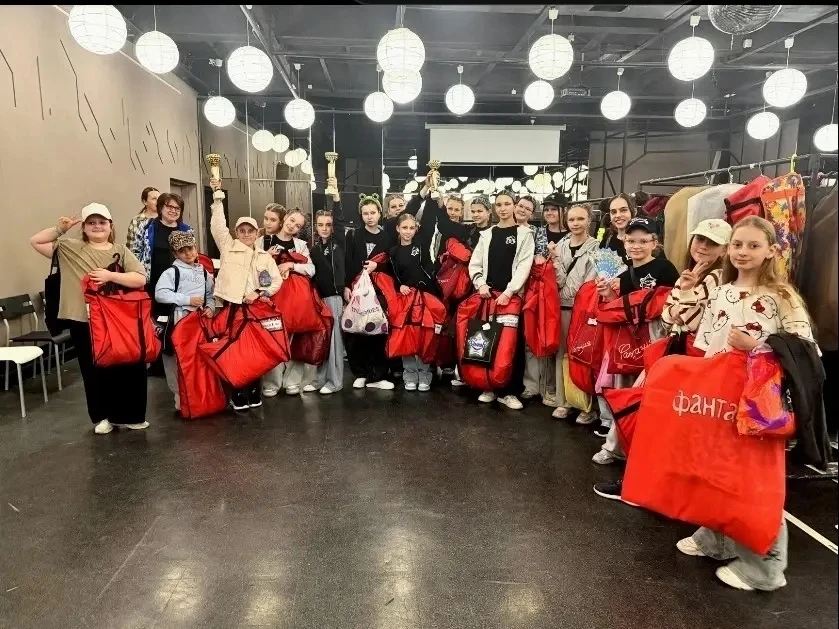 ✨✨✨Театр моды «Фантазия» вновь лучший!!!  9-10 мая воспитанники театра моды «Фантазия» приняли участ