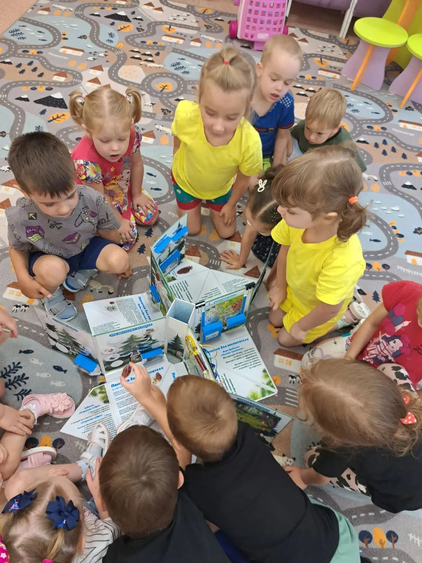 В рамках научно - исследовательского проекта, который реализуется в нашем детском саду,...