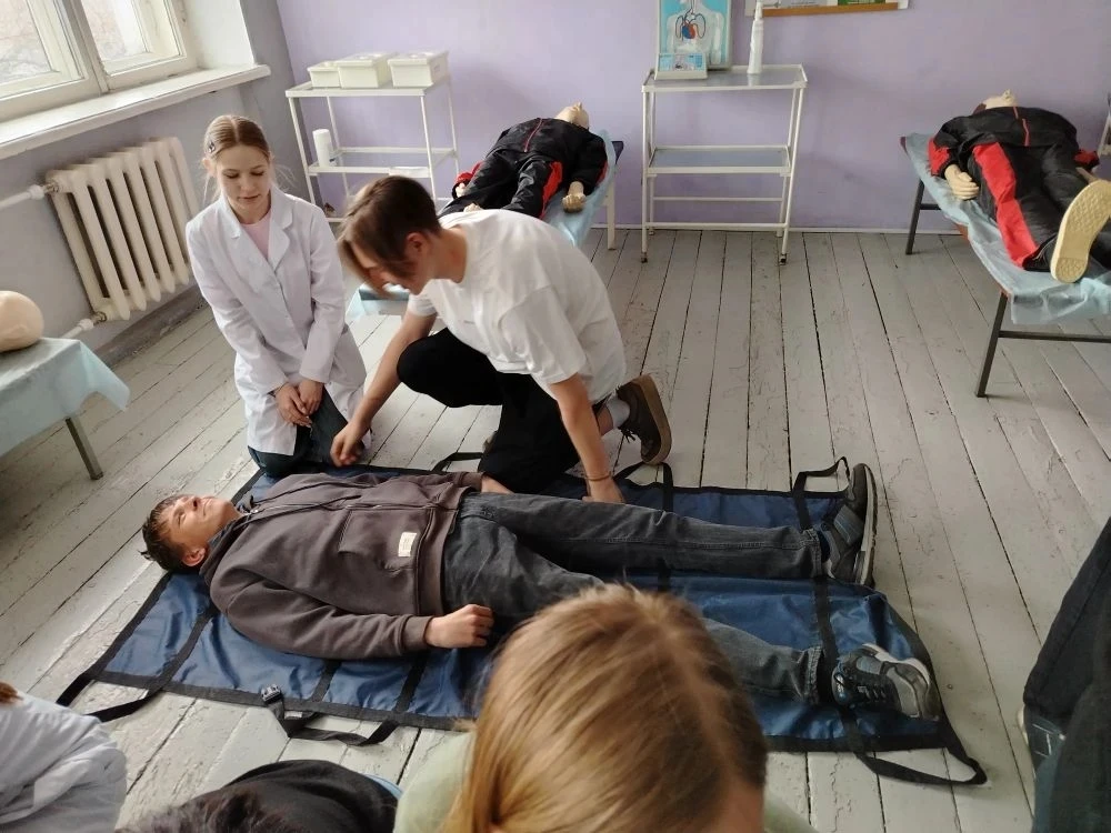 Учащиеся 9-х классов побывали на Дне открытых дверей в Прокопьевском филиале Кузбасского медицинског