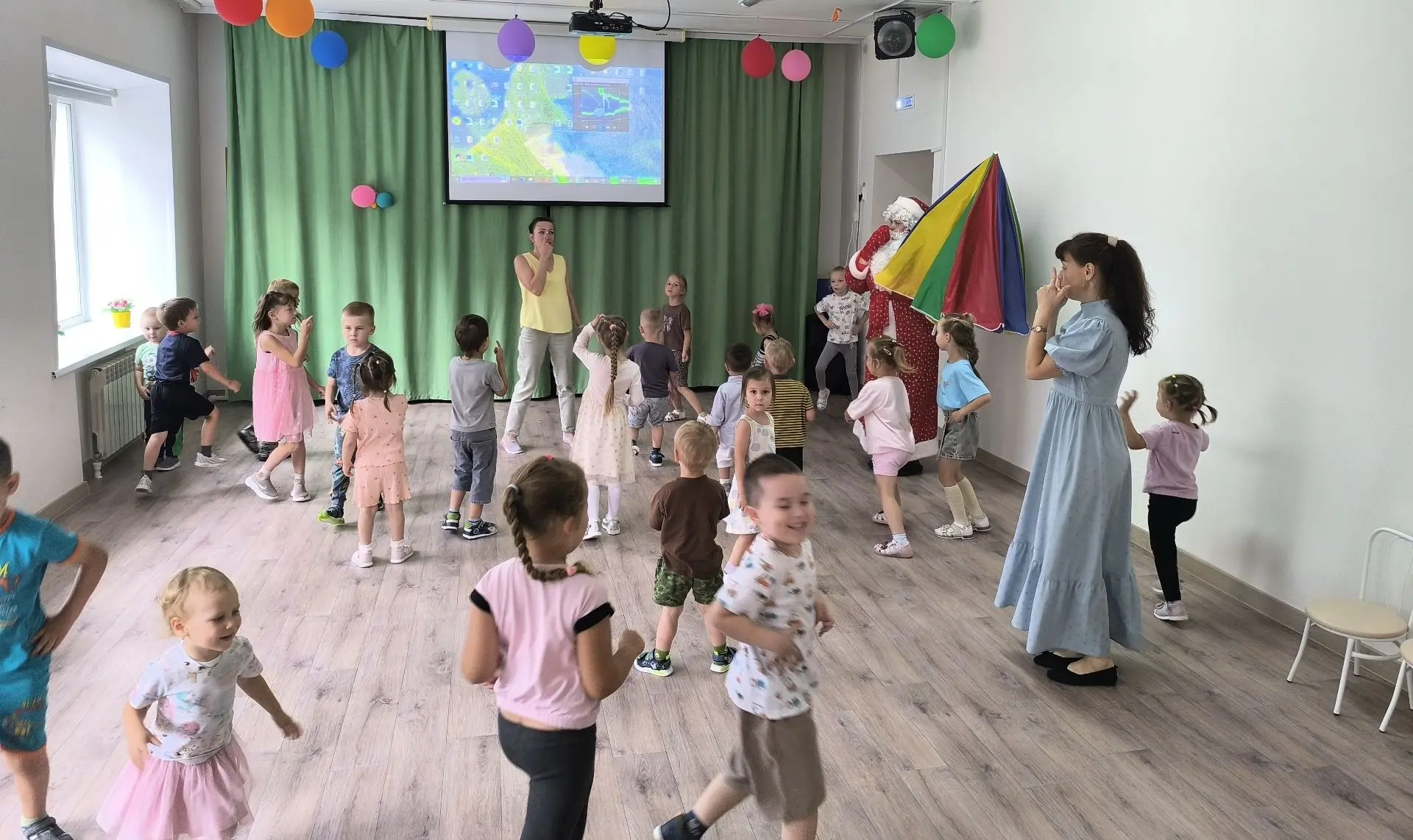 🎄❄️🌞 Дед Мороз и лето: сказка, которая случилась наяву!

Представьте себе: обычный день в детском 