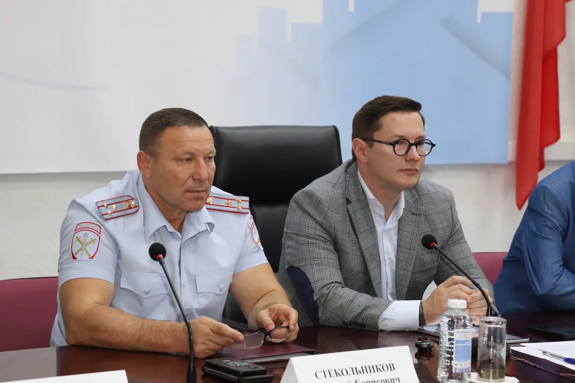 👥 Еженедельное оперативное совещание в Луховицах

Во вторник Губернатор Московской области Андрей Ю