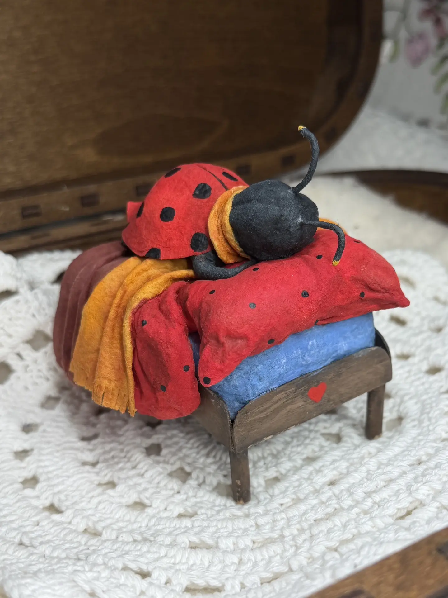 Знакомьтесь — это Жужик. 🐞❤️
