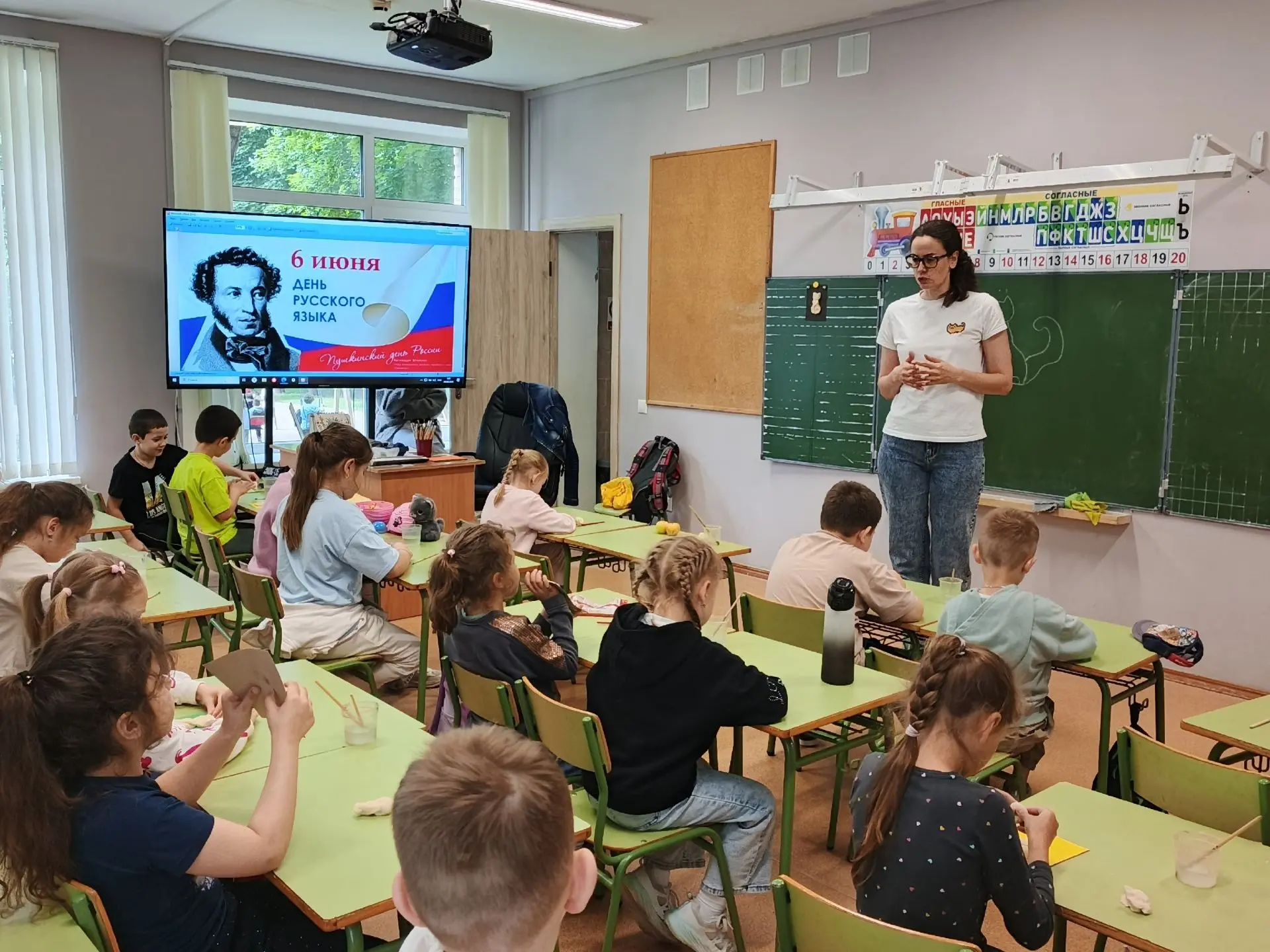 3 июня в летнем лагере дневного пребывания «Незабудка» МОУ Лицей г. Истра педагог Центр...