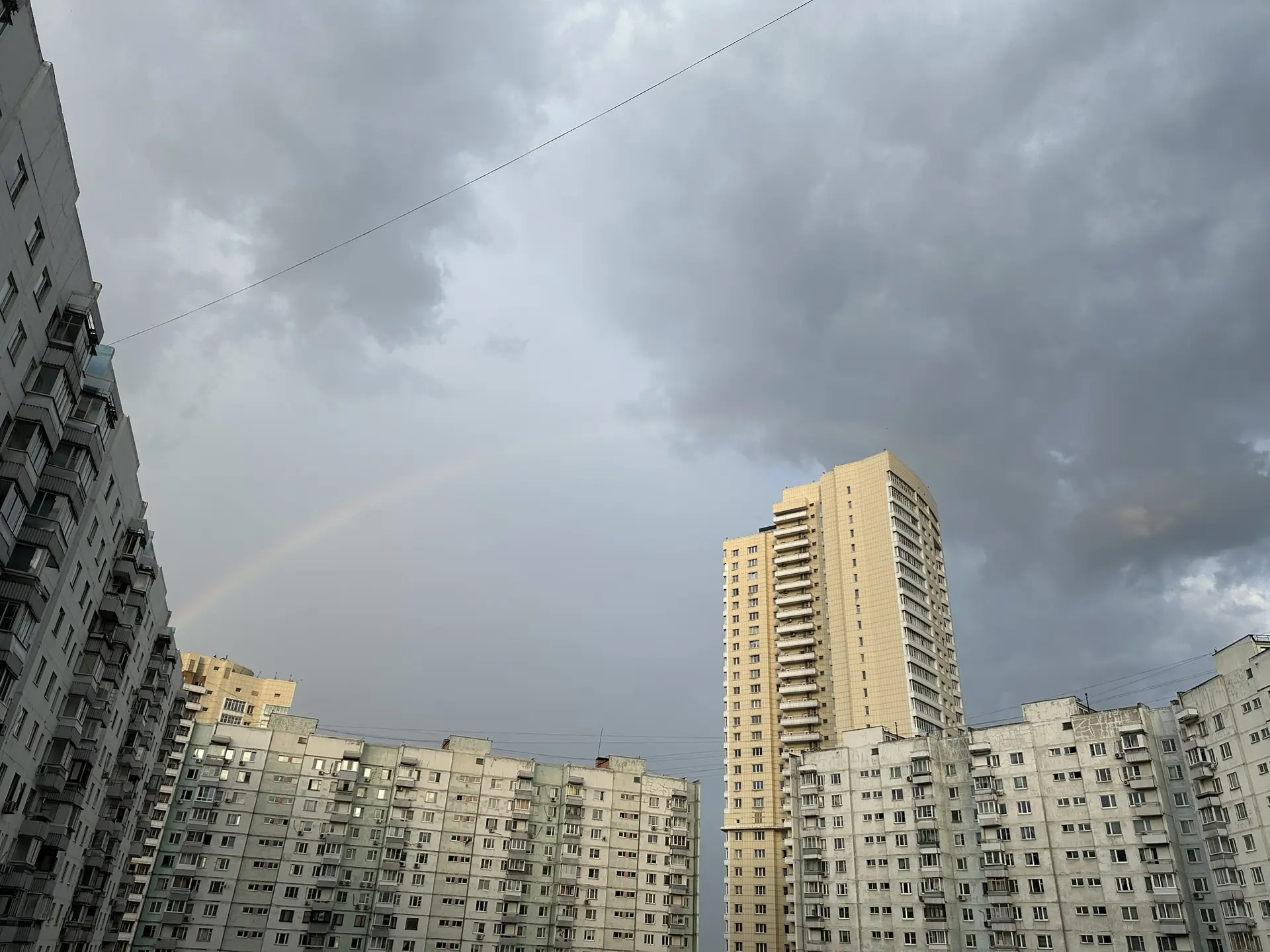 После дождя в Крылатском появилась радуга 🌈

Прислать новость в бот в Max    

@krylatskoe_live