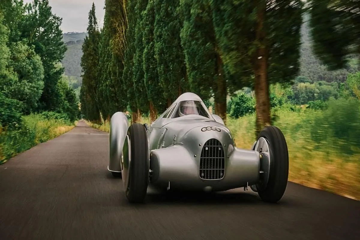 Audi воссоздала довоенный гоночный автомобиль Auto Union Lucca 1935 года по старым фотографиям и док