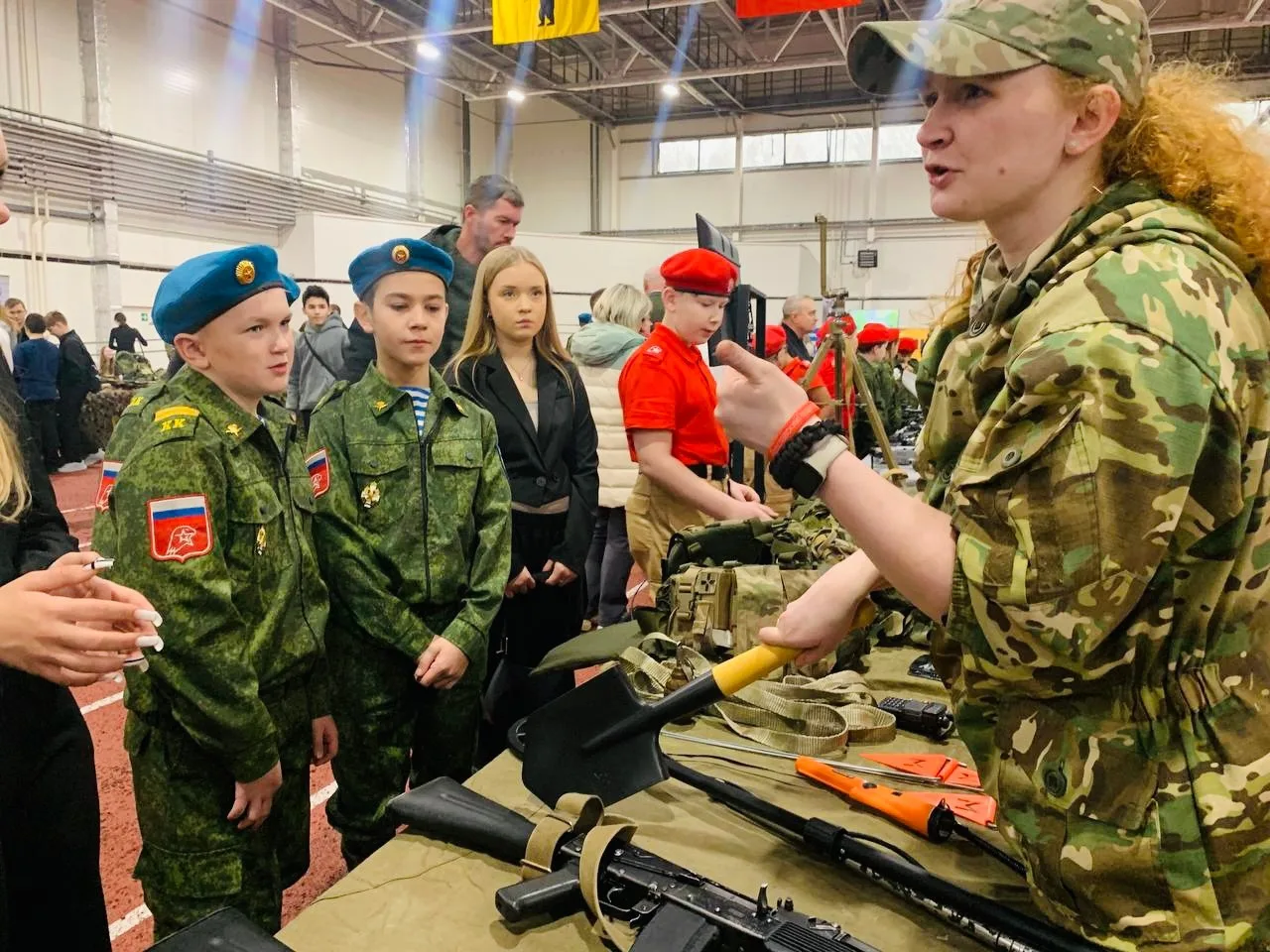 💥 ПОСВЯЩЕНИЕ В ЮНАРМЕЙЦЫ: ГОРДОСТЬ, ЧЕСТЬ, ОТВЕТСТВЕННОСТЬ 💥  1️⃣2️⃣ декабря прошла торжественная це