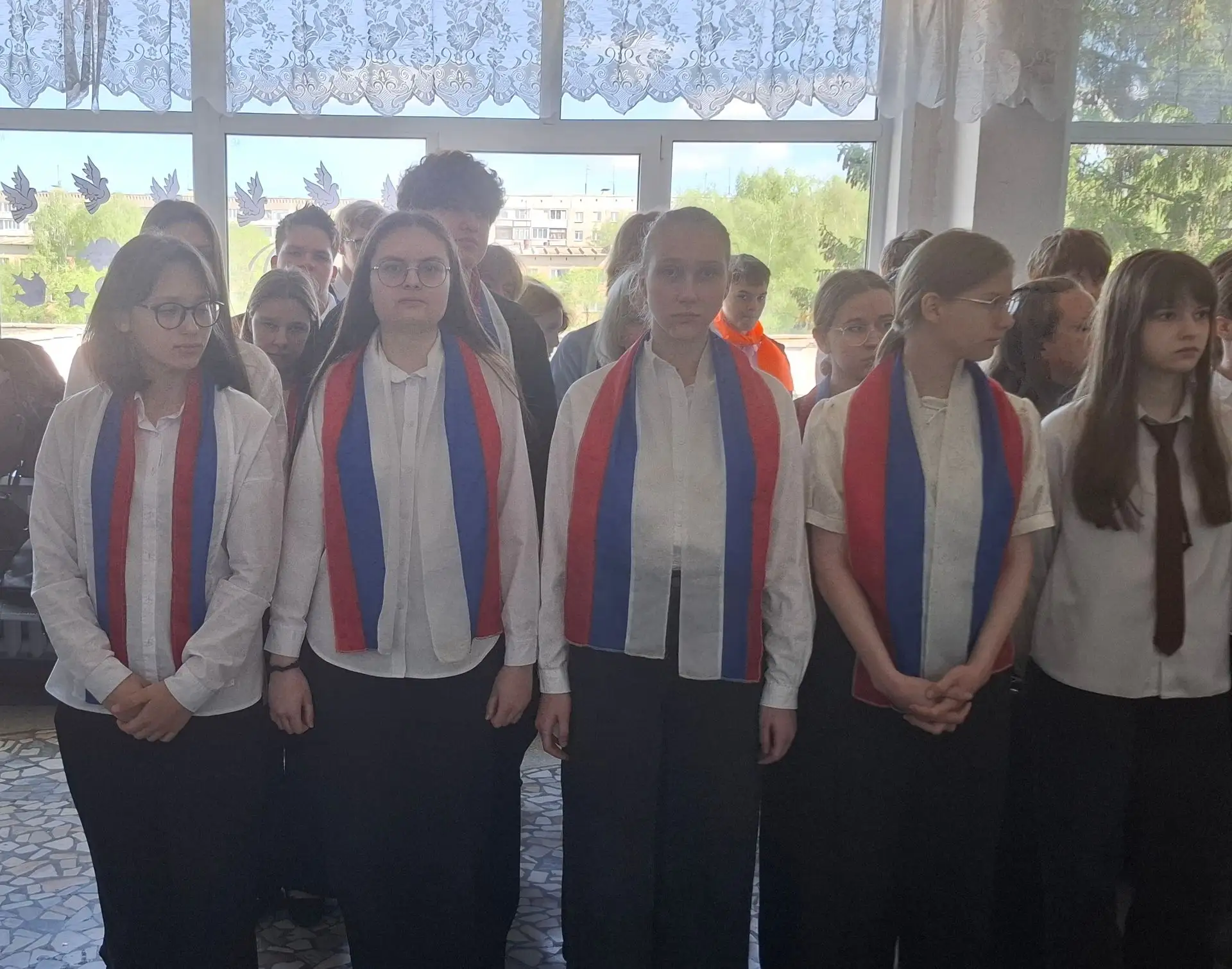 🎓 Линейка 9, 10 и 11 классов — итоги 2025–2026! Награды старшеклассниками! Участники программы «12 ш