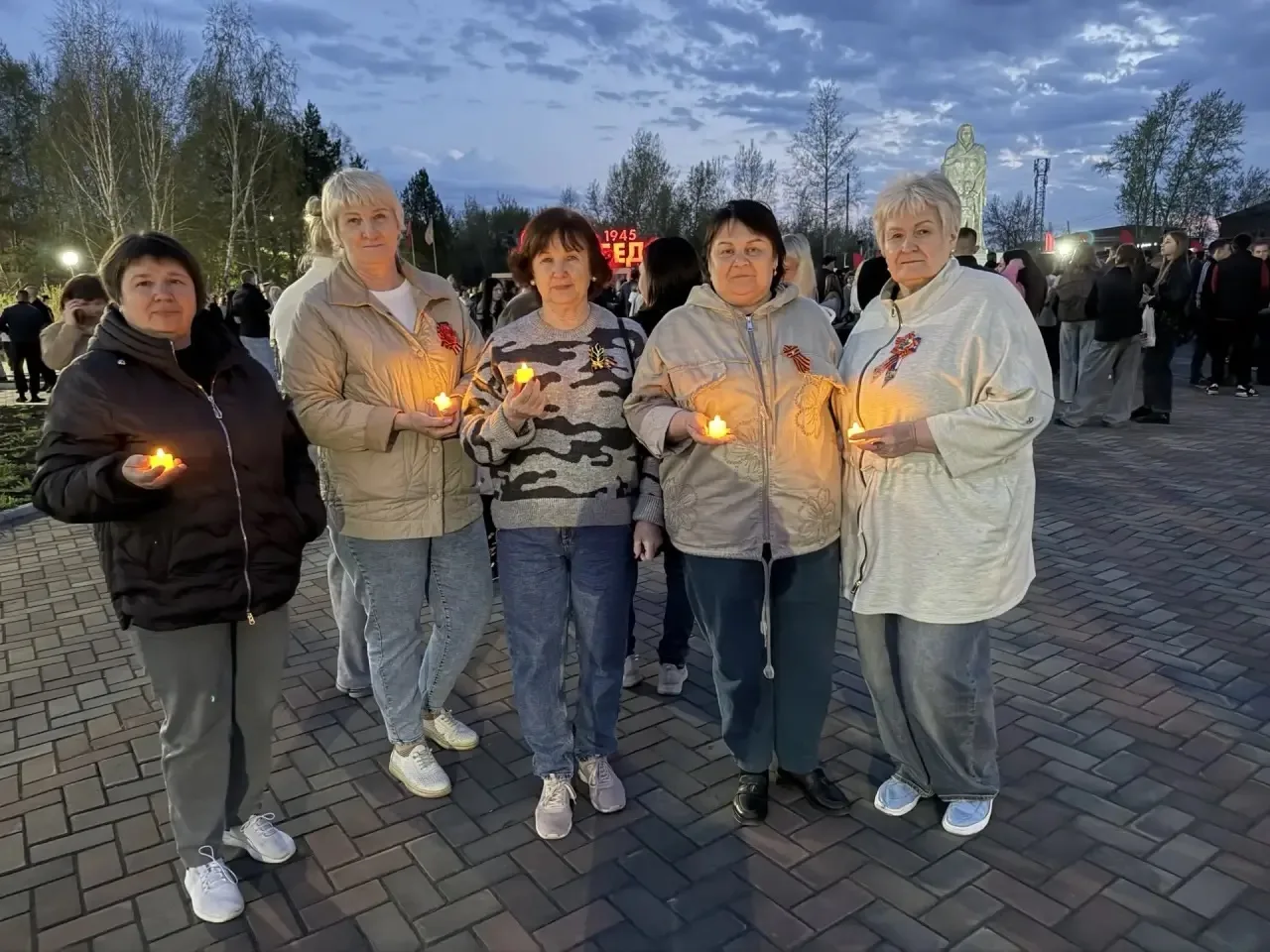 Сегодня на Холме Славы зажглись десятки огней …🕯️

С наступлением сумерек здесь прошла акция «Свеча