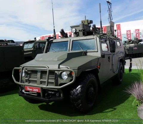 МАШИНА РАДИАЦИОННОЙ, ХИМИЧЕСКОЙ И БИОЛОГИЧЕСКОЙ РАЗВЕДКИ РХМ-8 НА ФОРУМЕ «АРМИЯ-2019»