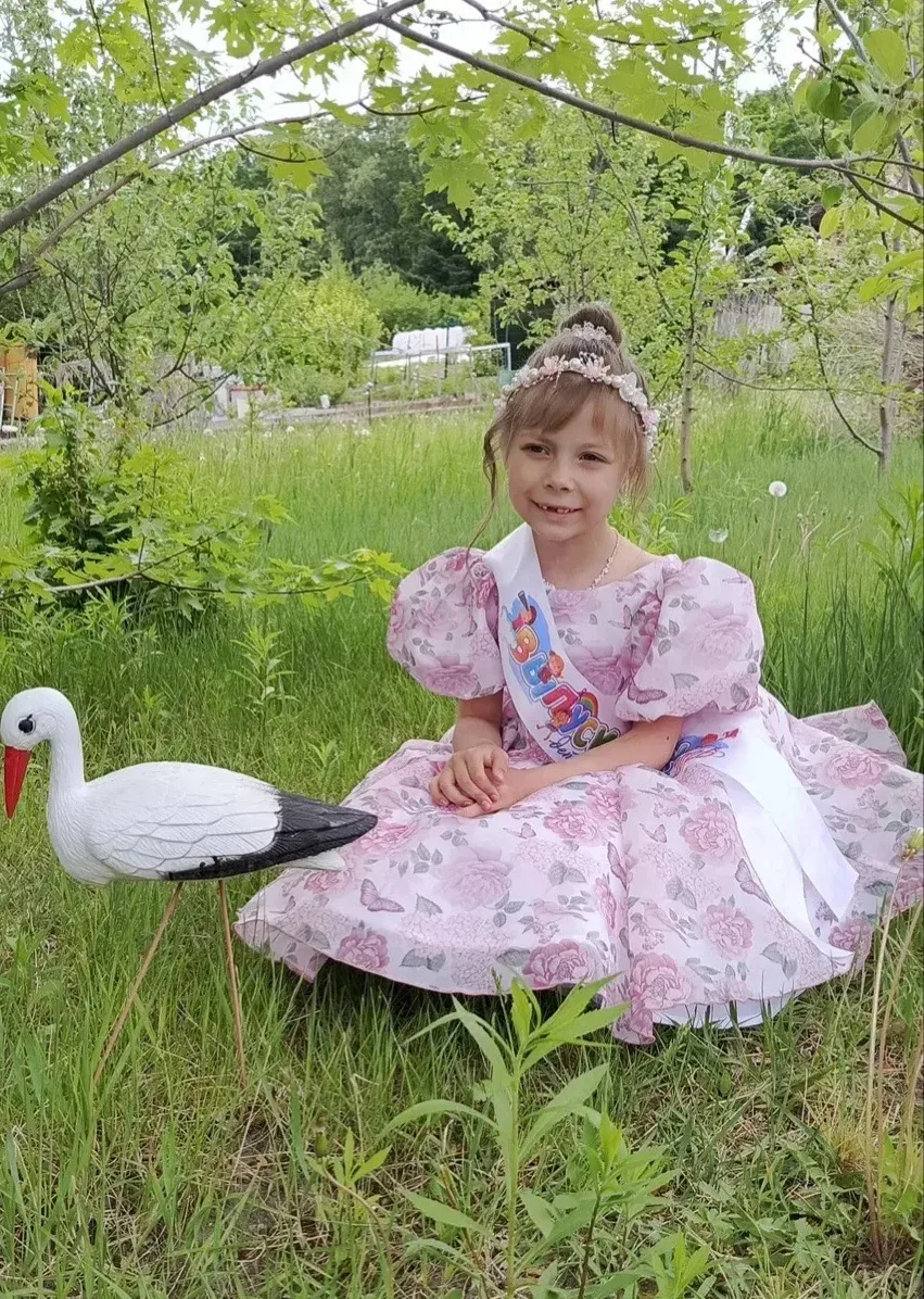 💞 Софья, 7 лет. Очень любит лошадей, мечтает освоить верховую езду 🐎