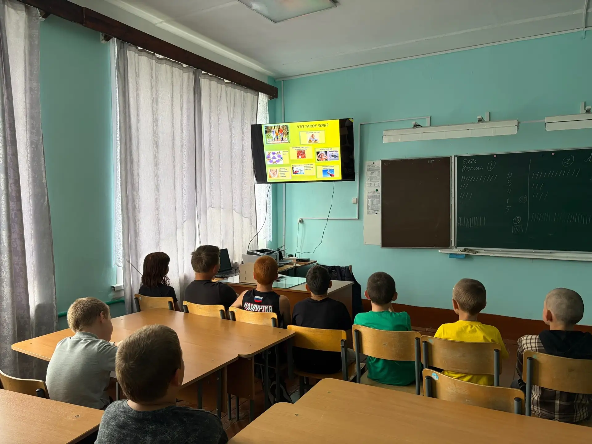 💪 ЗДОРОВЬЕ И СПОРТ! НАШ ВОСЬМОЙ ДЕНЬ ⚽

Восьмой день нашей лагерной смены был посвящен самому энерг