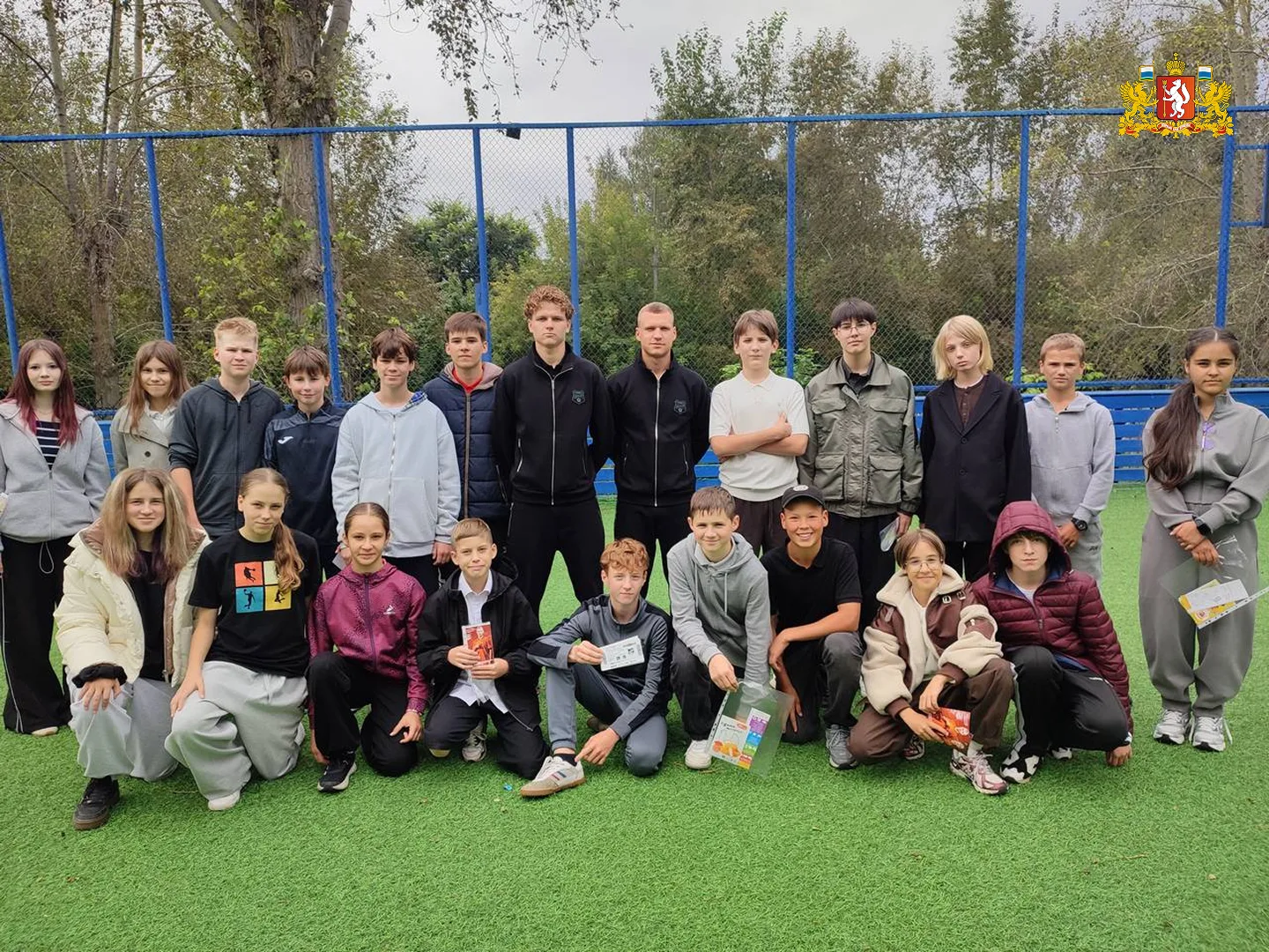 ⚽️ Футболисты «Урала» провели занятие для школьников в рамках регионального движения «З...