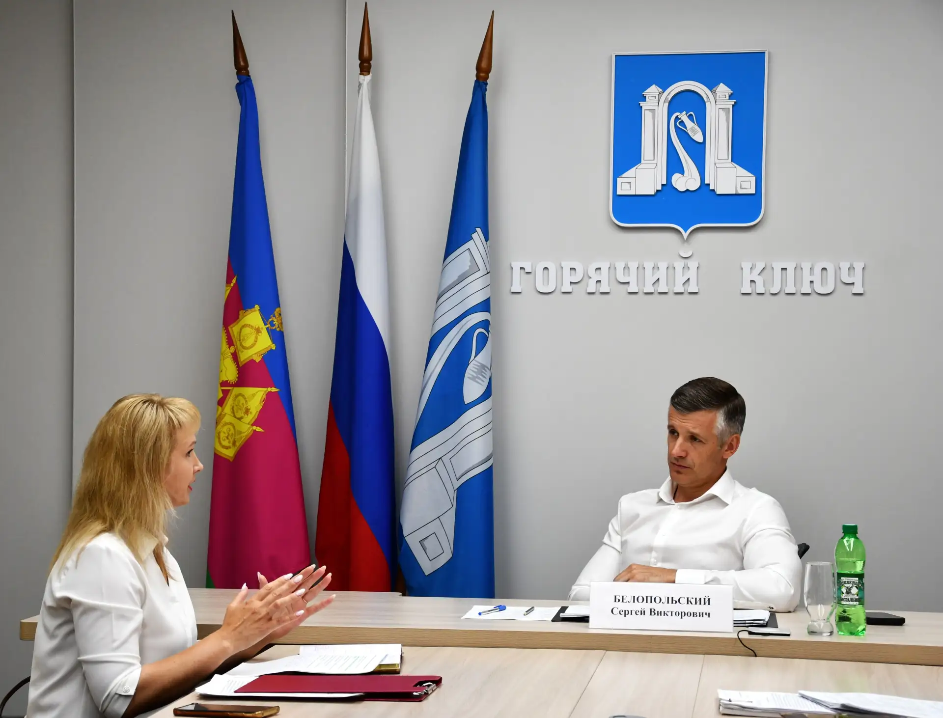 В рамках очередного приёма граждан рассмотрели обращения, касающиеся жилищных и земельных вопросов, 