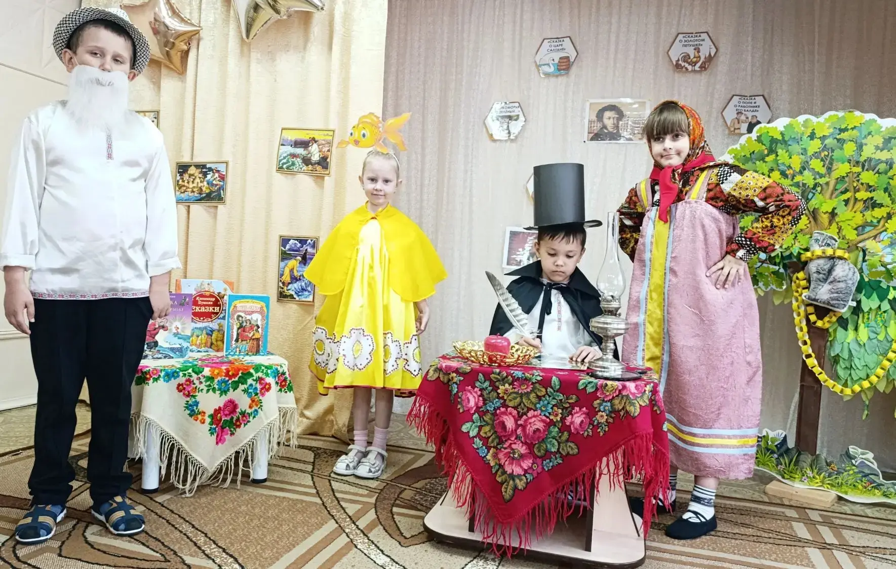 💐 6 июня - День рождения А. С. Пушкина 

🌞В нашем детском саду состоялся  праздник! 

📚 В честь д