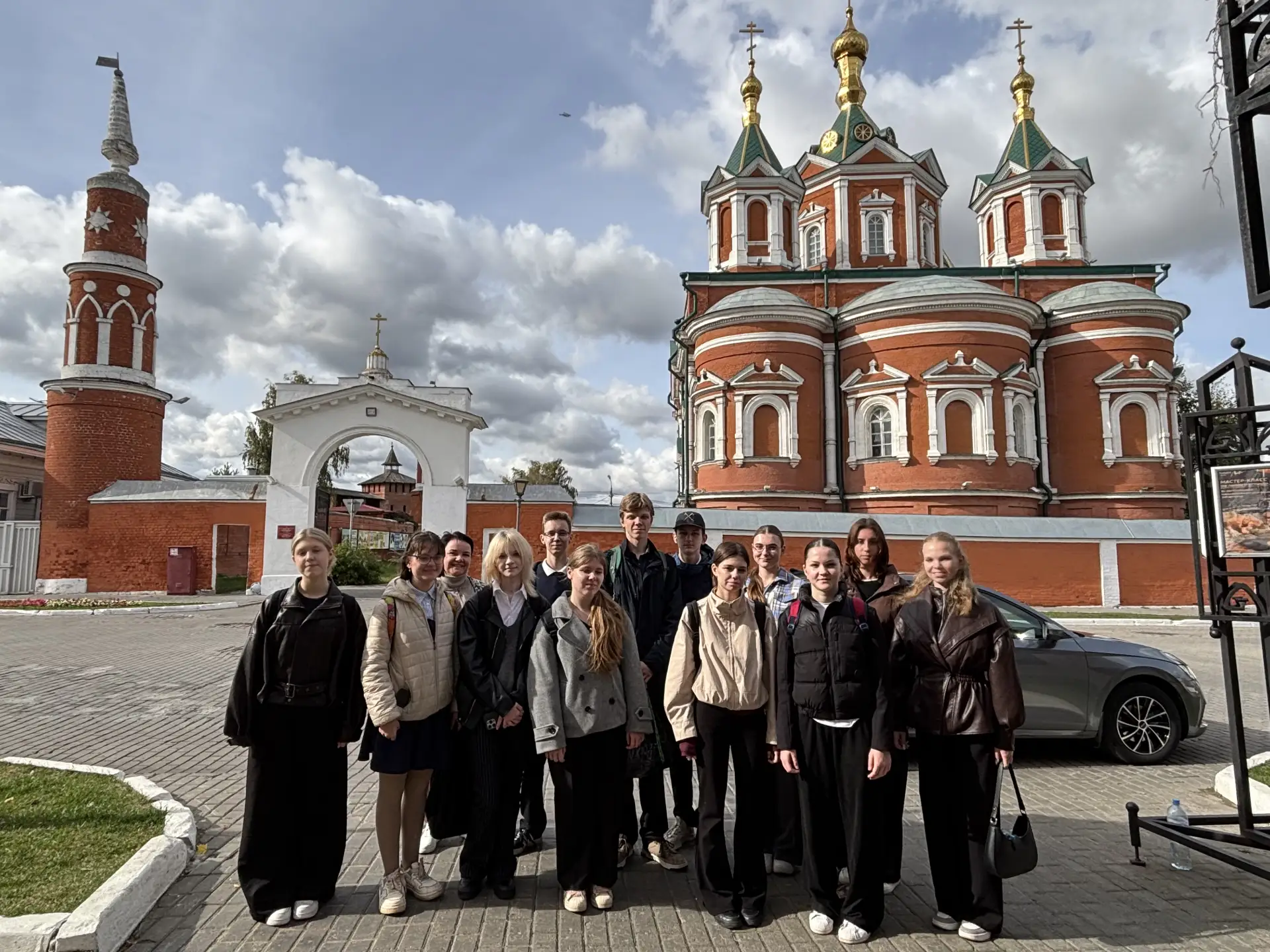 Путешествие к истокам: старшеклассники на этнографической выставке 🌍✨