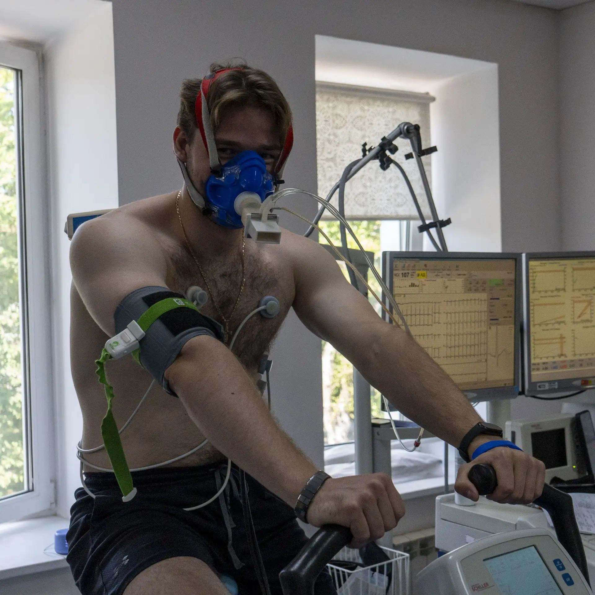 🚴 Сдаем нагрузочный тест и учимся улыбаться глазами.