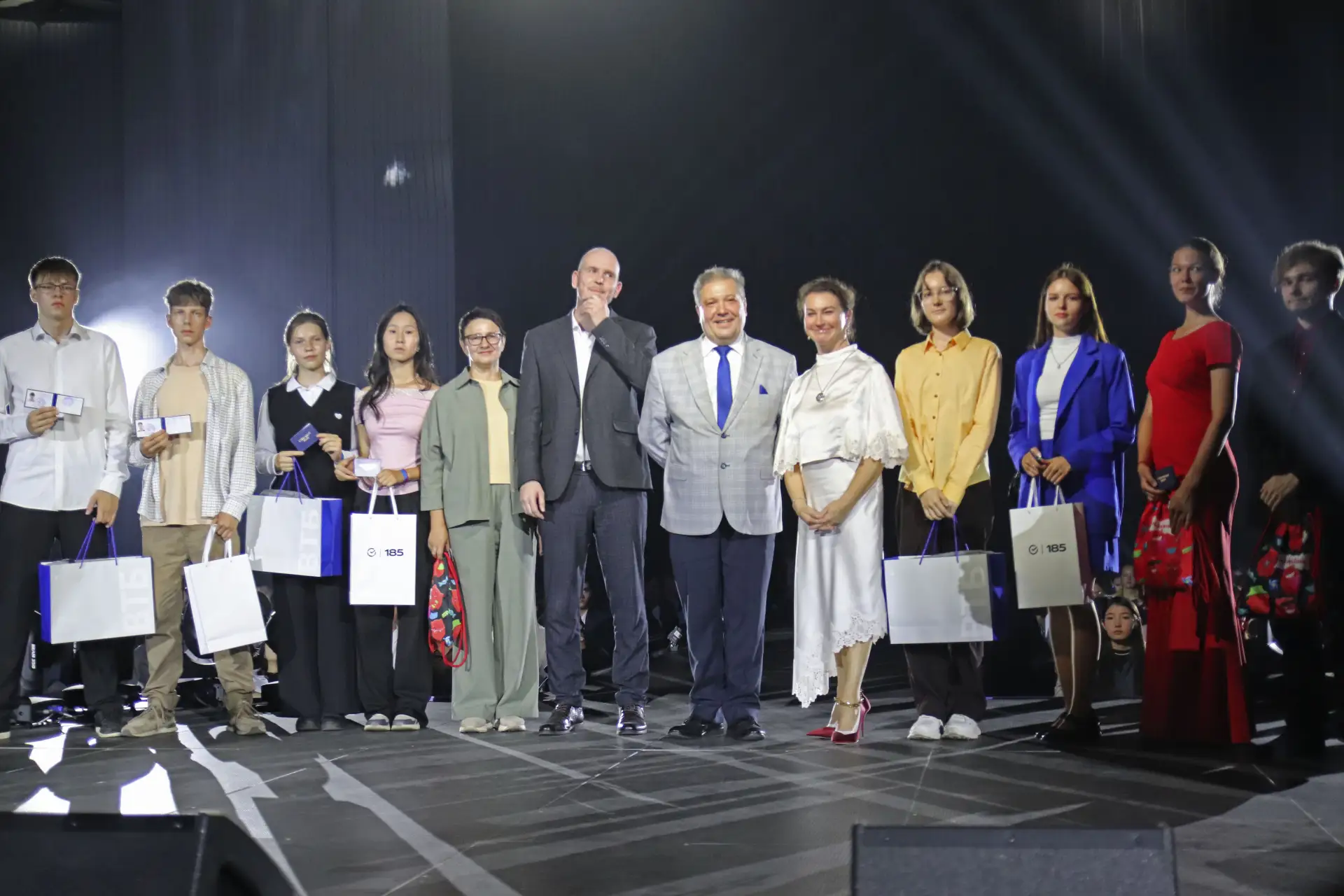 🏆 Первокурсники, набравшие 100 баллов на ЕГЭ и вступительных испытаниях, получили студ...