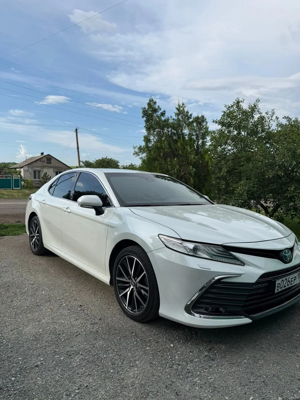 Продаётся Toyota Camry 75, белый перламутр цвет, полная комплектация. Надёжный седан би...