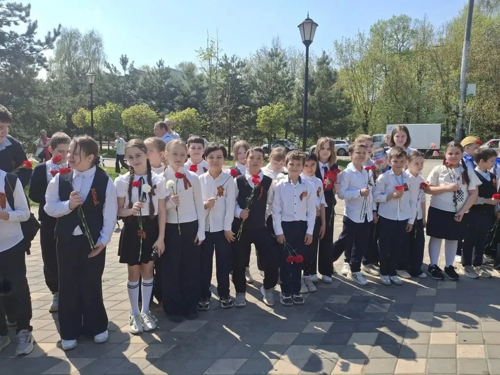 В рамках «Марафона Победы» патриотическая акция «Я помню!» Корпус 3, на улице Строителей д. 2