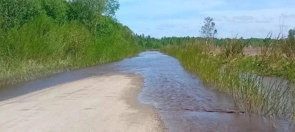 🚧Паводок полностью отрезал от мира село в Зейском округе  🔺Из-за резкого подъема реки Уркан вода хлы