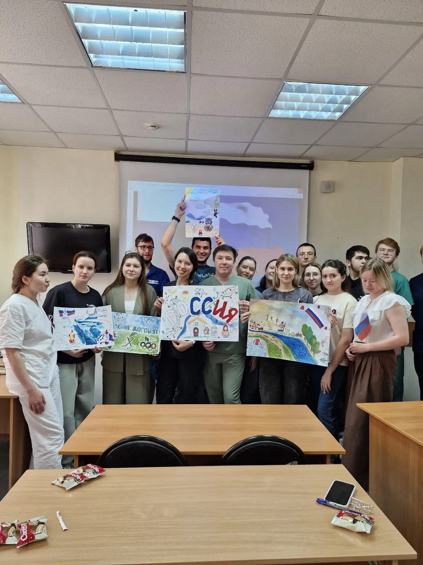 💫 В преддверии 12 июня ординаторы кафедры анестезиологии и реаниматологии с курсом хирургических бо