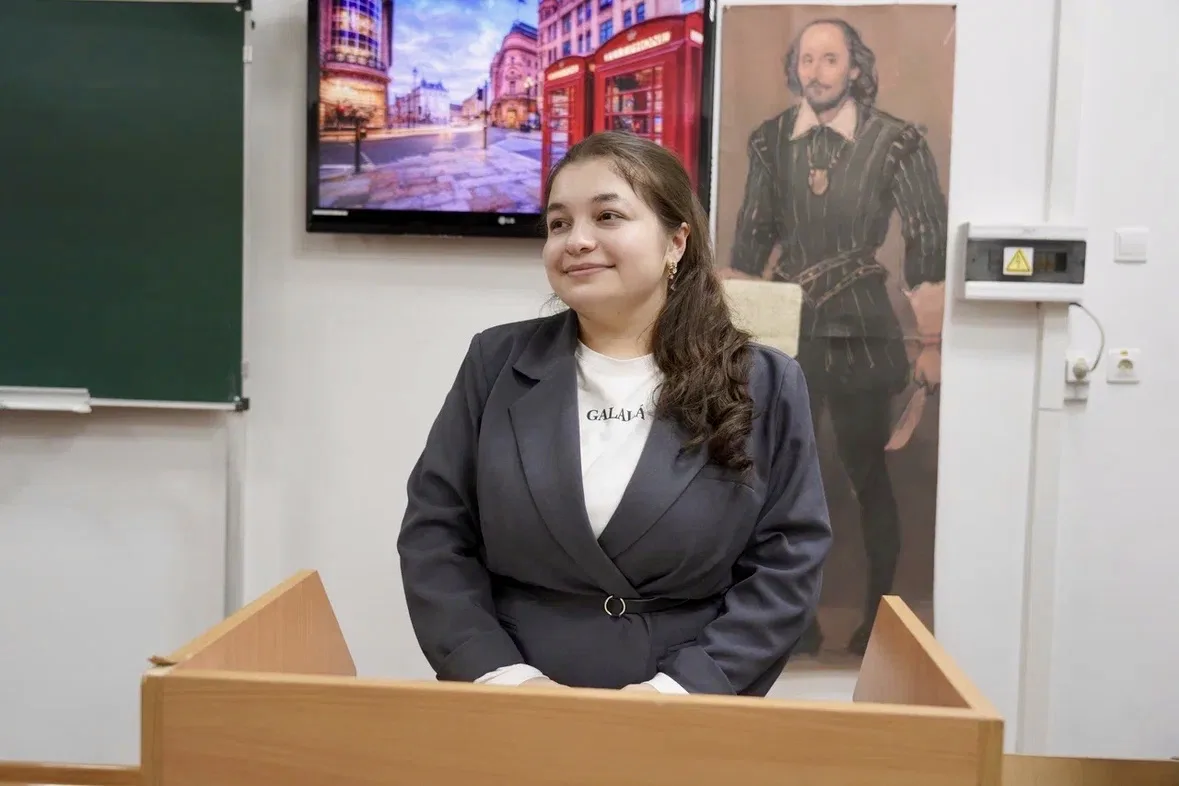 📚 В КЧГУ состоялся круглый стол, посвящённый бессмертной трагедии Уильяма Шекспира «Гамлет, принц да