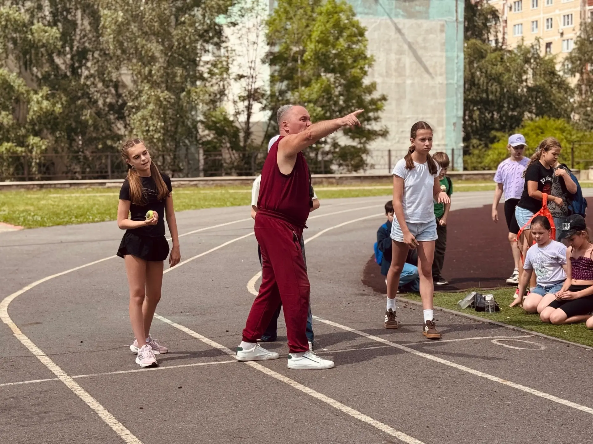 В нашем пришкольном лагере «Академия Отдыха» царила атмосфера настоящего спортивного азарта и безуде