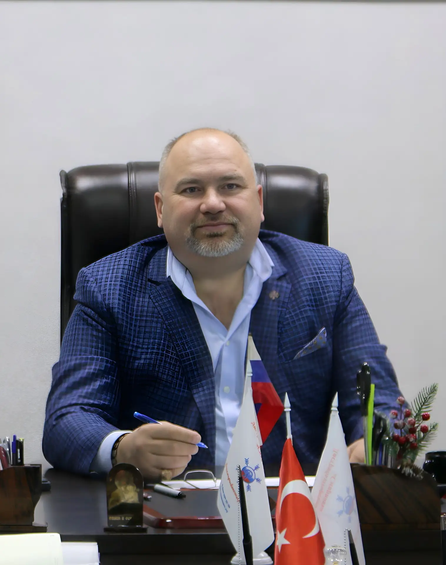 Уважаемый Михаил Владимирович!

Говорят, идеальная формула складывается из правильных элементов. Гля