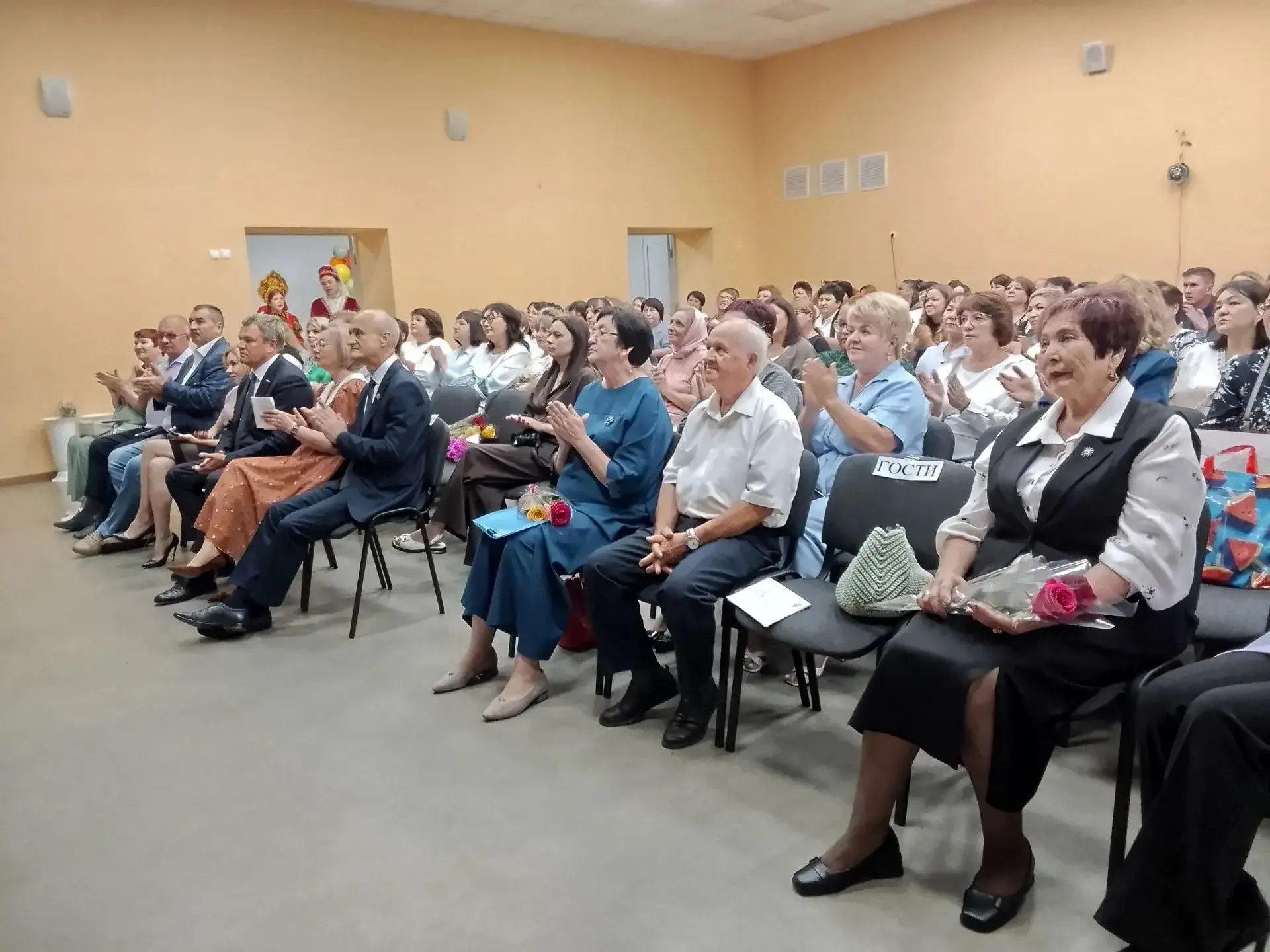 Сегодня, 24 августа 2026 года, на базе МБОУ «Тюльганская СОШ №1» прошло ежегодное совещ...