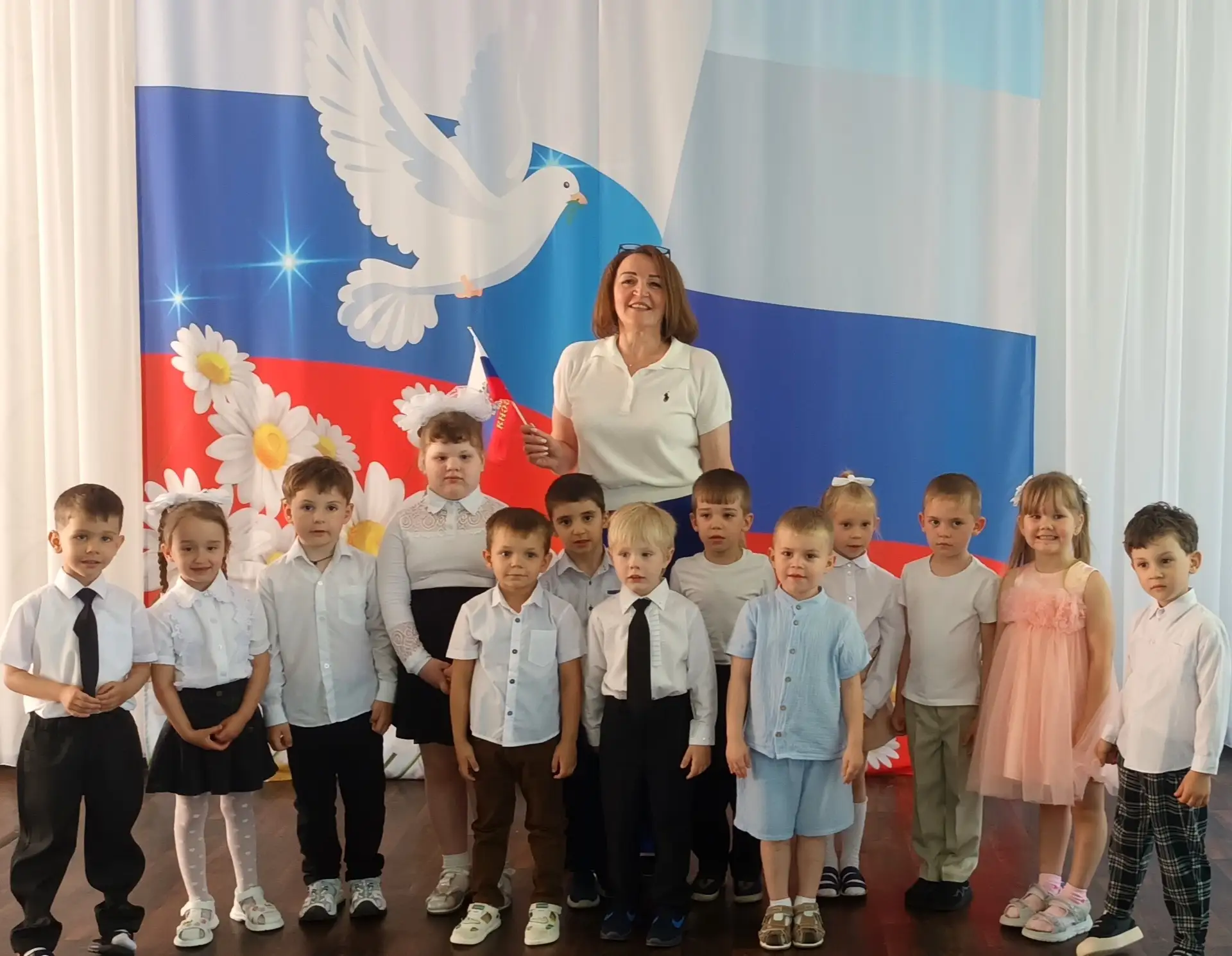 Сегодня в нашем детском саду царила атмосфера настоящего праздника! По случаю Дня Росси...