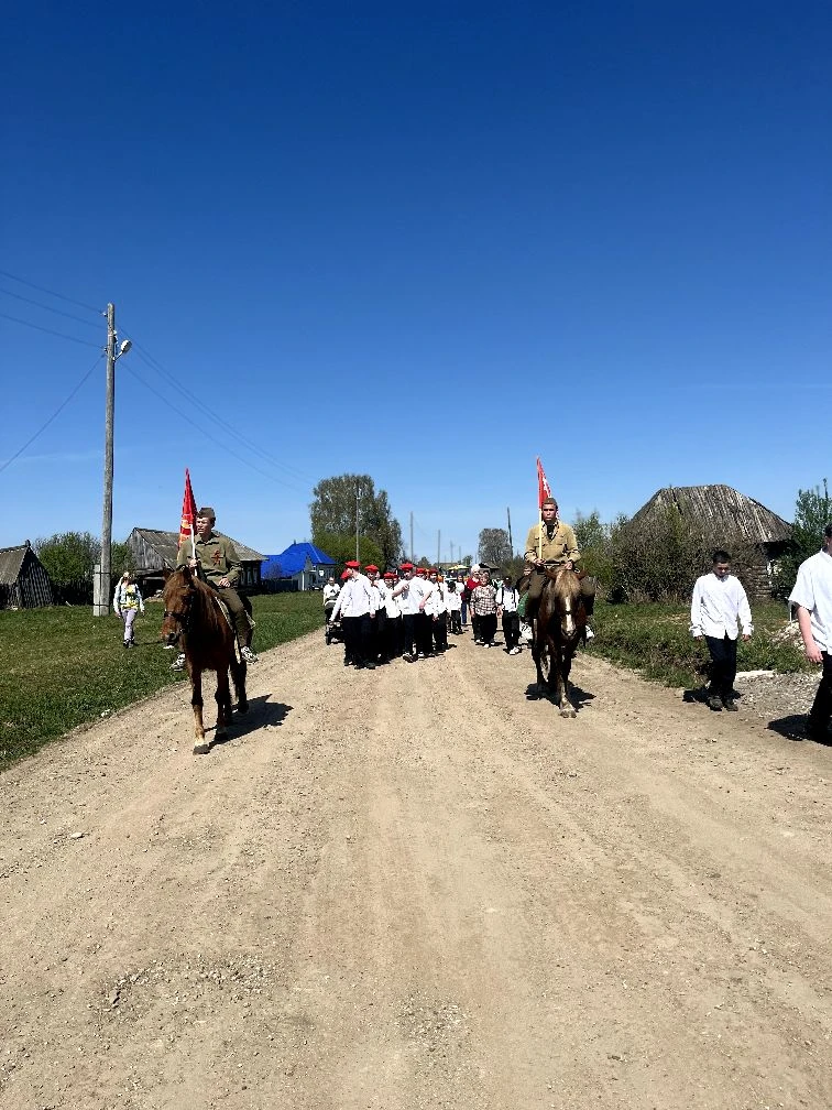 В преддверии Дня Победы учащиеся нашей школы участвовали в памятных митингах в с. Сабар...