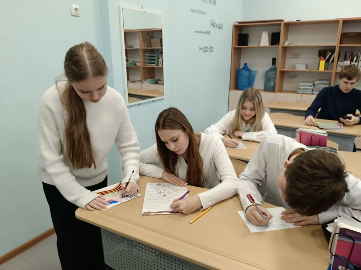 “Письмо Герою”✉️  В рамках проводимого в нашей школе №72 Месячника оборонно-массовой и спортивной ра