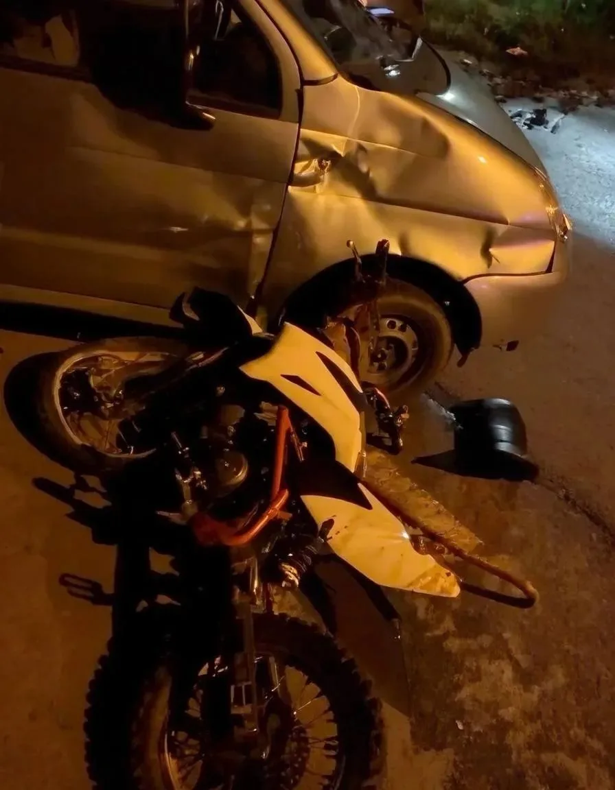 В поселке Красные Ткачи 22 августа 54-летний водитель Daewoo Matiz столкнулся с питбайк...