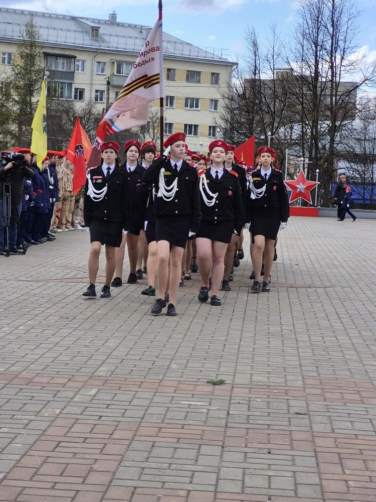 В парке Победы состоялся городской митинг памяти знаменосца Григория Булатова. В мероприятии приняли